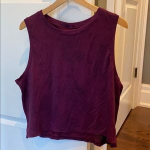 Lululemon train to be tank size 10